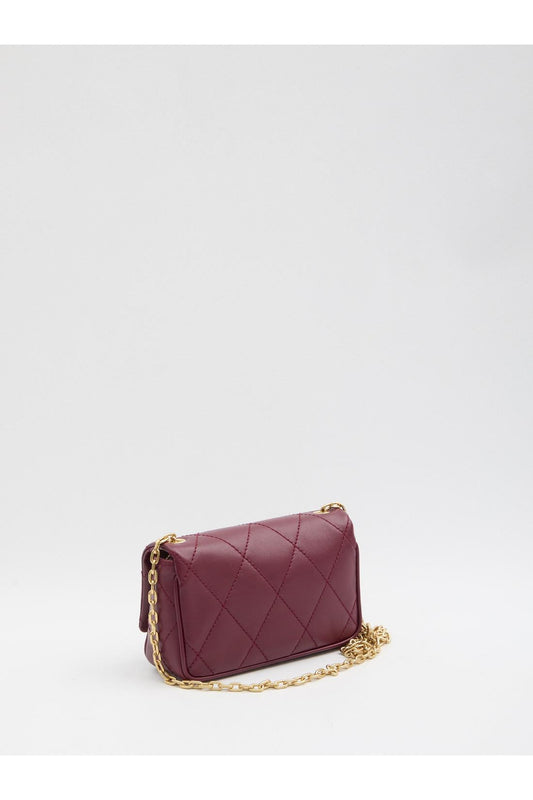 Strand pouch with chain