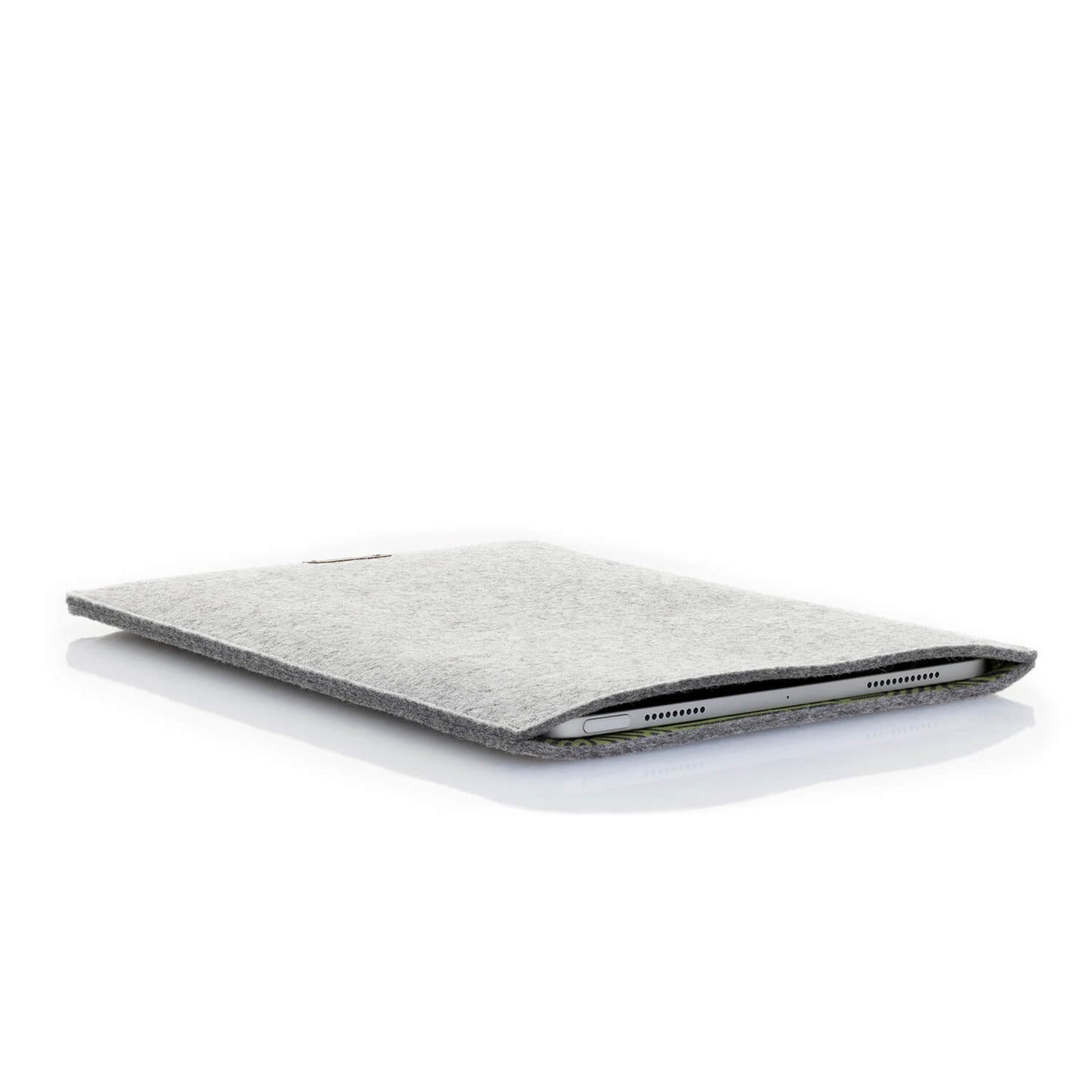 Hülle für Galaxy Tab S7+ | aus Filz und Bio-Baumwolle | hellgrau - stripes | Modell "LET"