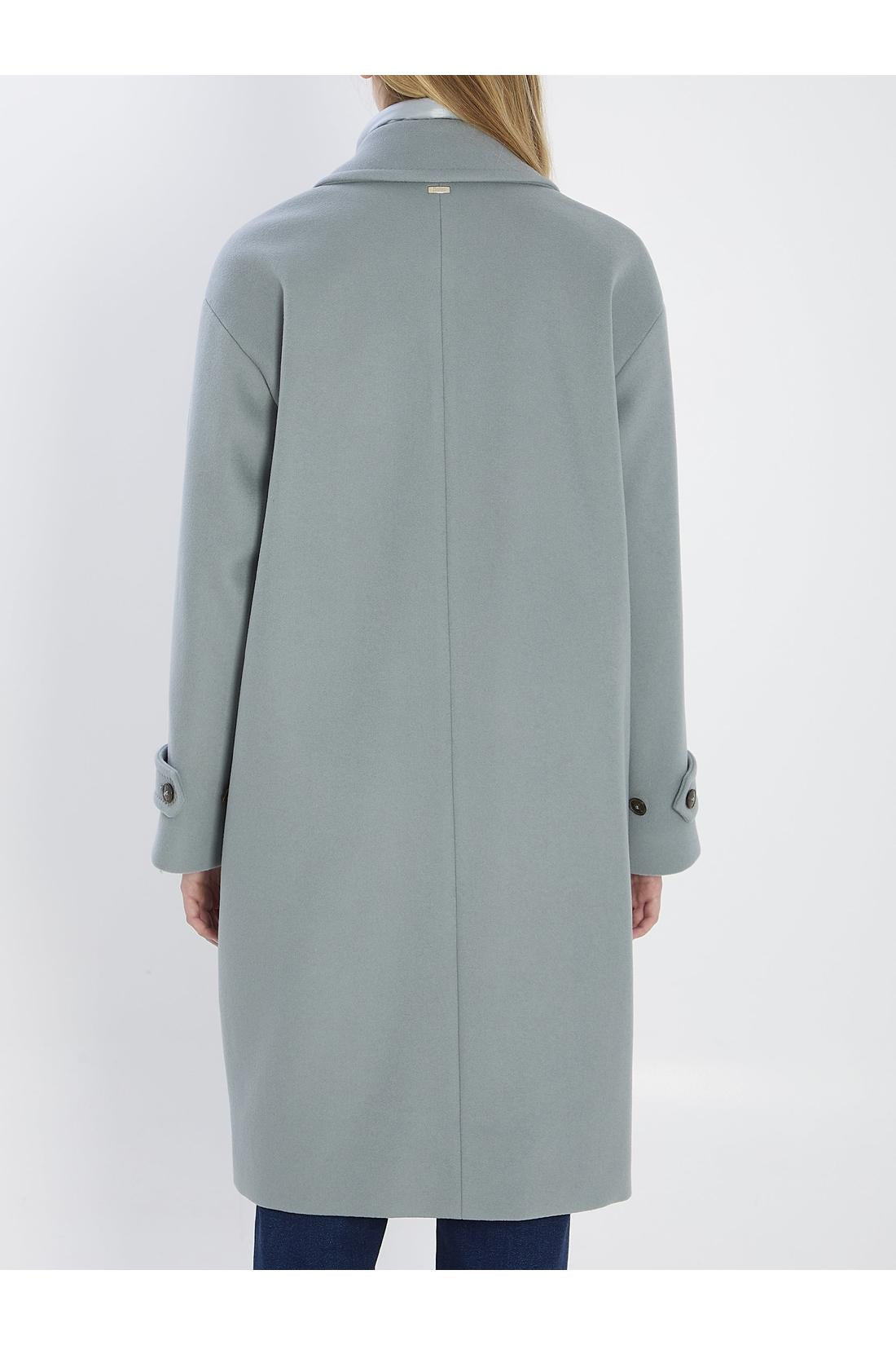 Ultralight wool and nylon coat