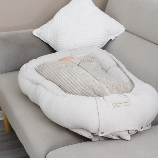 Babynestchen Musselin – Weicher mitwachsender Baby Kokon