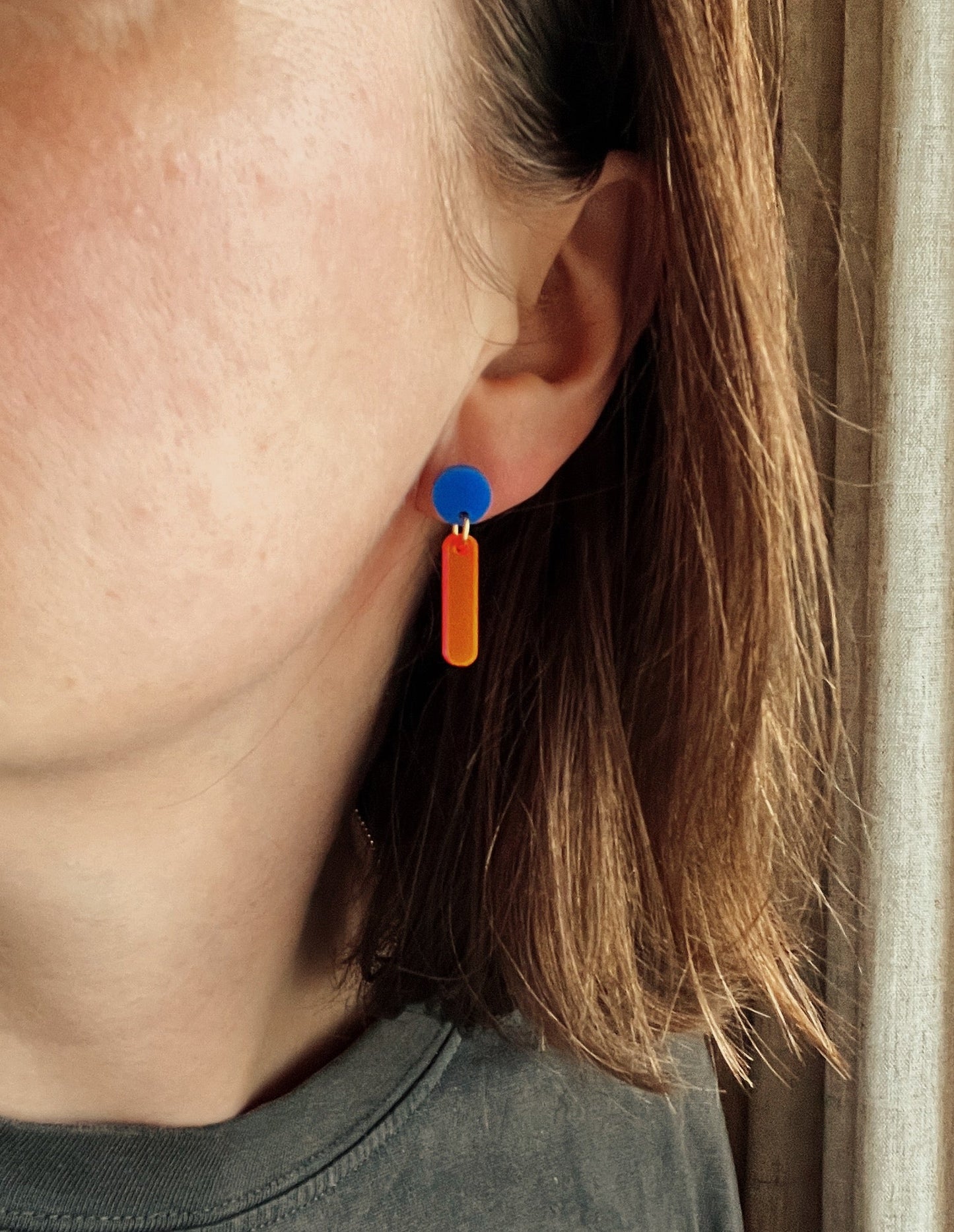 niemalsmehrohne x Kunstmuseum Basel Edition - neon lights Nr.2 - Ohrringe