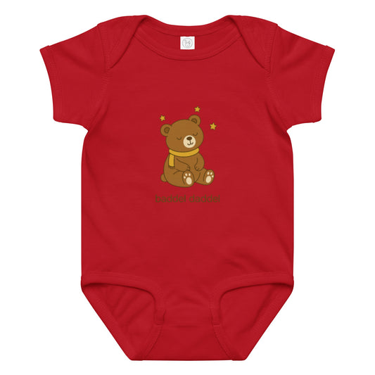 Baby-Body Bärchenmotiv – Kuschelweich im Baddeldaddel Design!