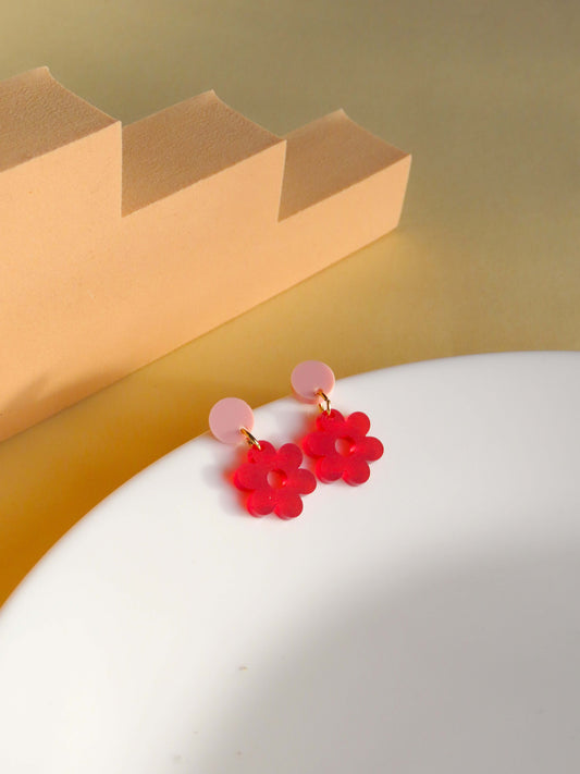 Single Daisy Acryl Ohrringe mit Edelstahlstecker in rosa rot