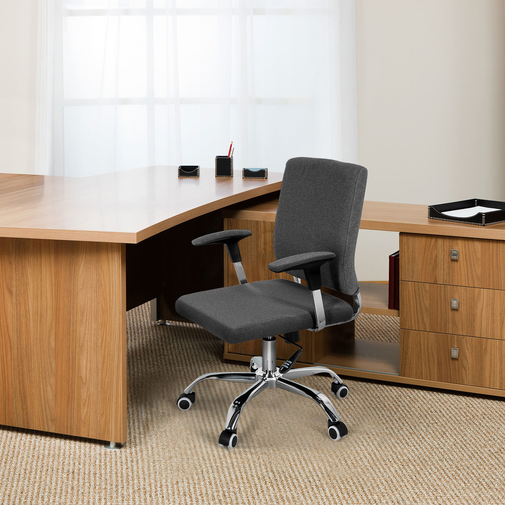 Snúningsskrifborðsstóll frá Hjh Office Charles I, í B-flokki, úr áklæði. Sjá texta/mynd.