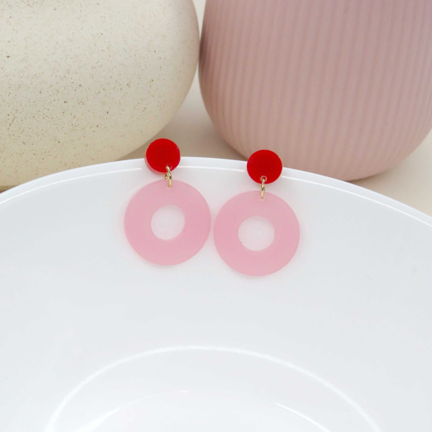 Colorblock Circle Ohrstecker in rot & rosa