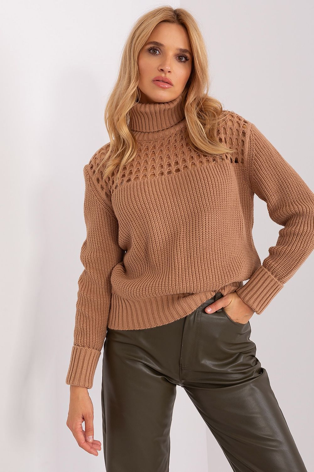 Rollkragenpullover model 187516 Factory Price