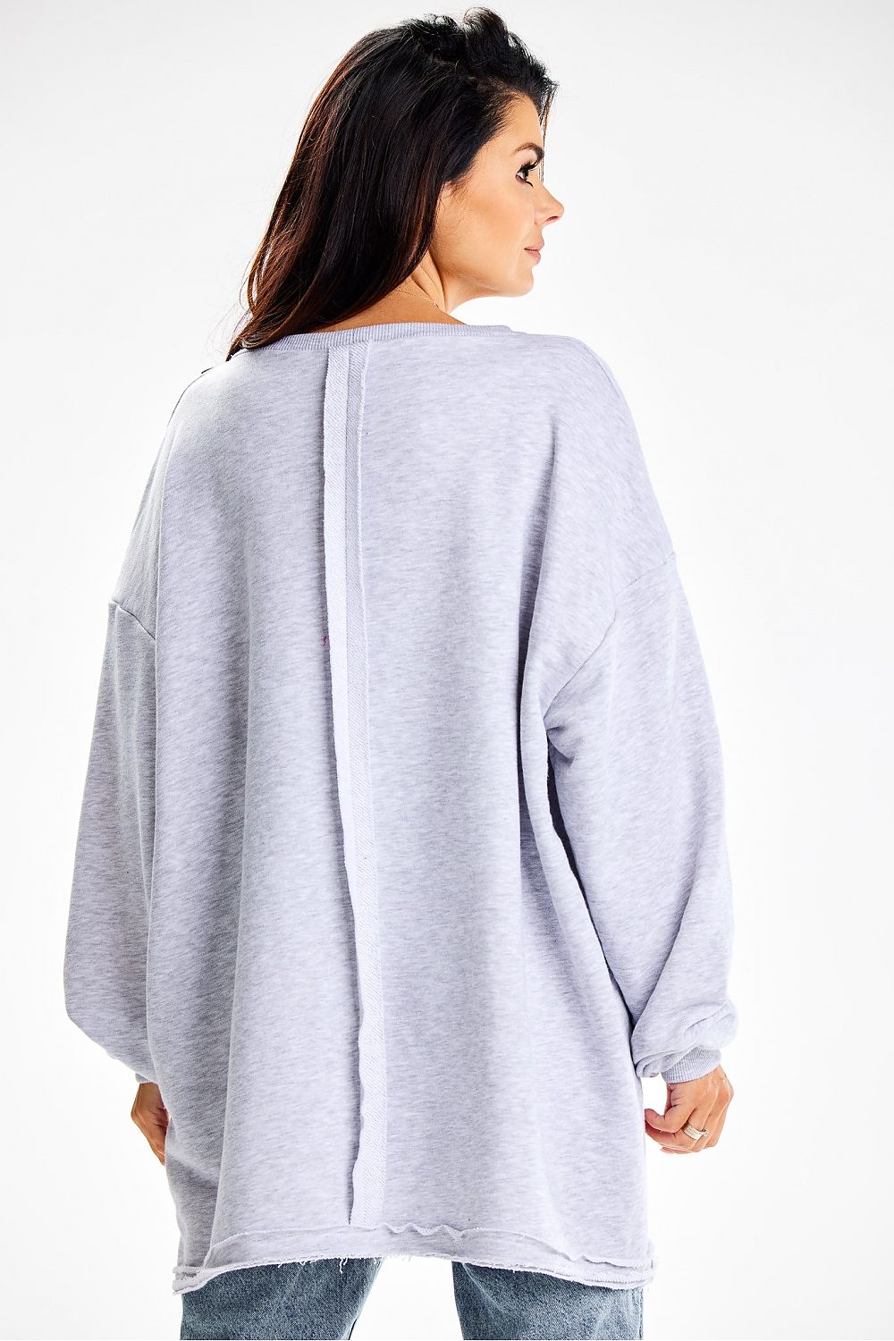 Sweater model 189453 Infinite You
