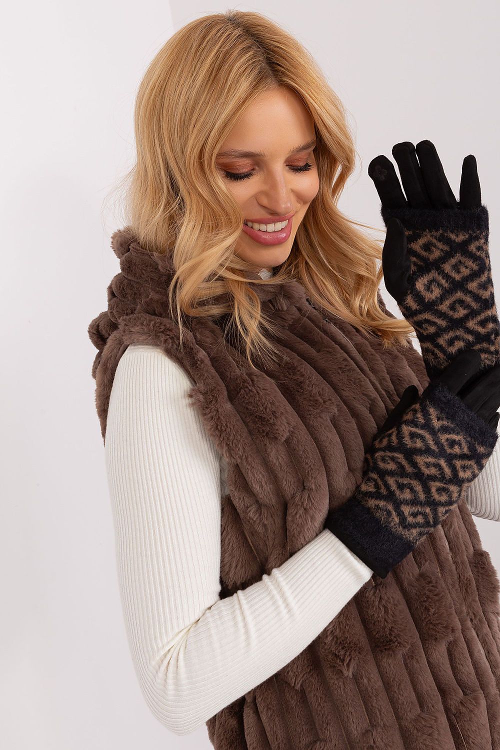 Handschuhe model 190816 AT