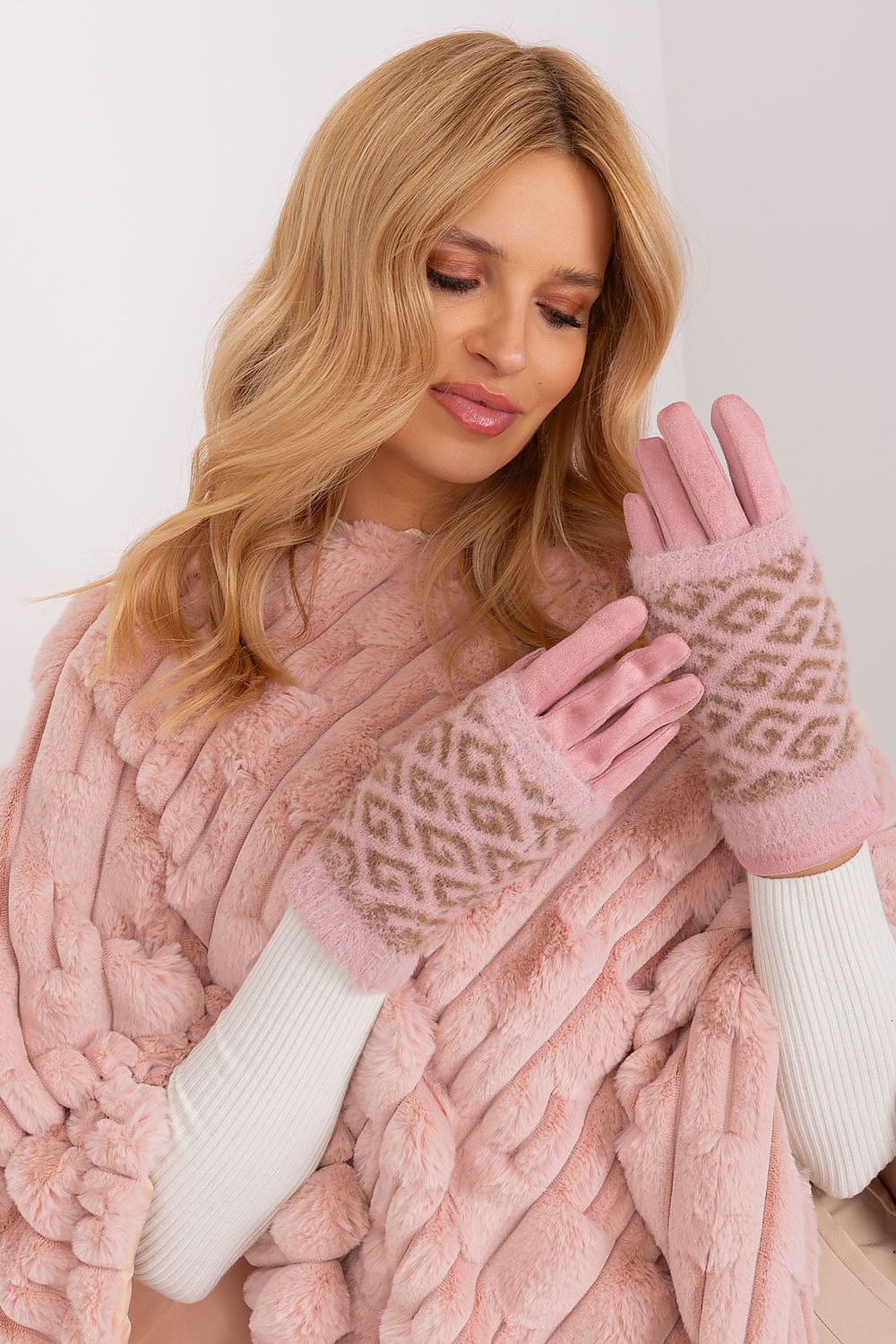 Handschuhe model 190818 AT