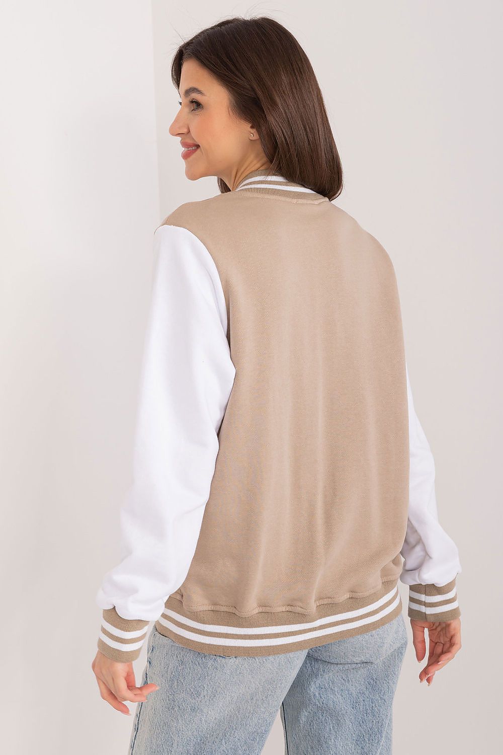 Sweater model 192372 Relevance