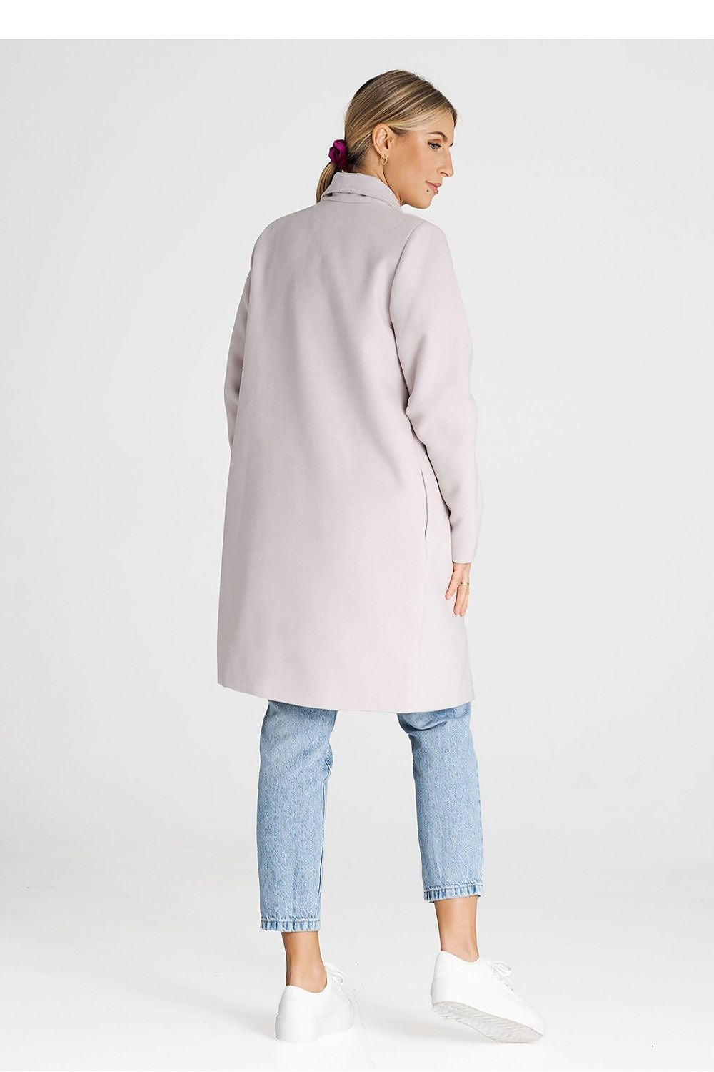 Mantel model 194794 Figl