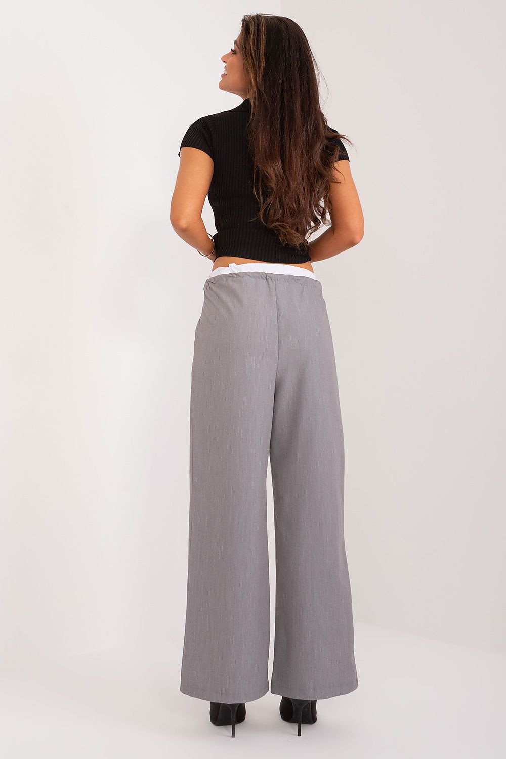 Damen Hose model 196172 Italy Moda