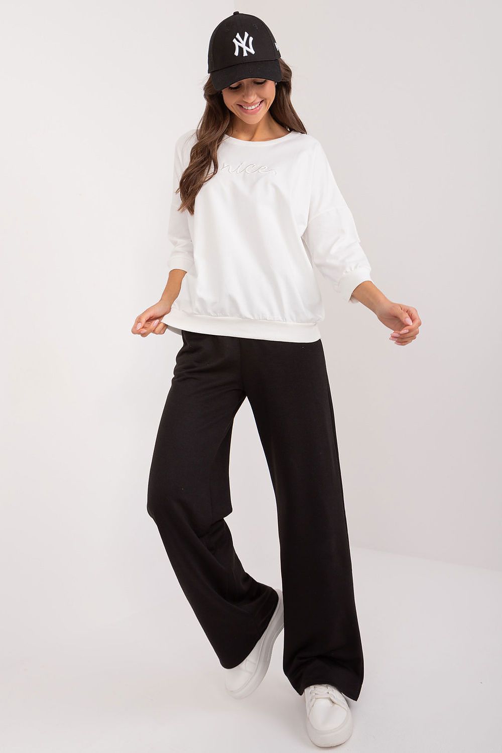 Sweater model 197448 Relevance