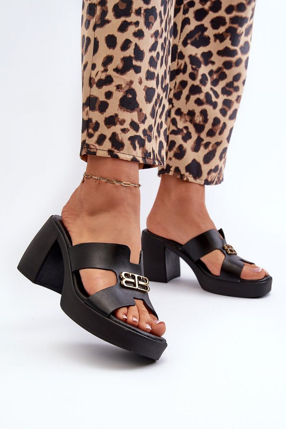 Pantoletten model 197646 Step in style