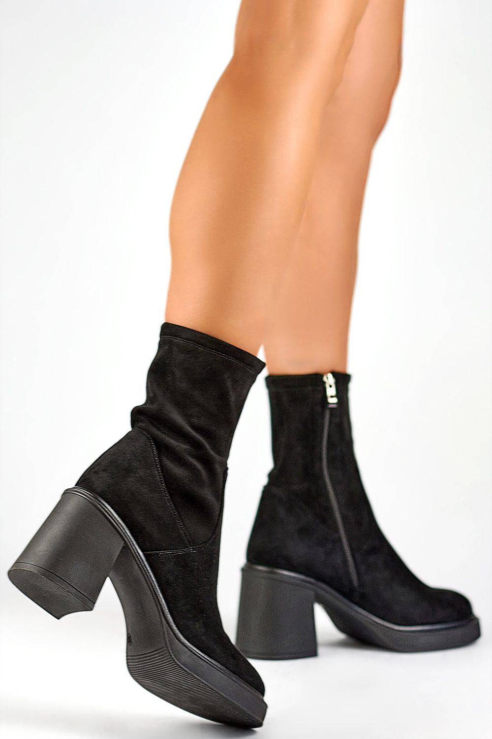 Stiefeletten mit Absatz model 200272 PRIMO