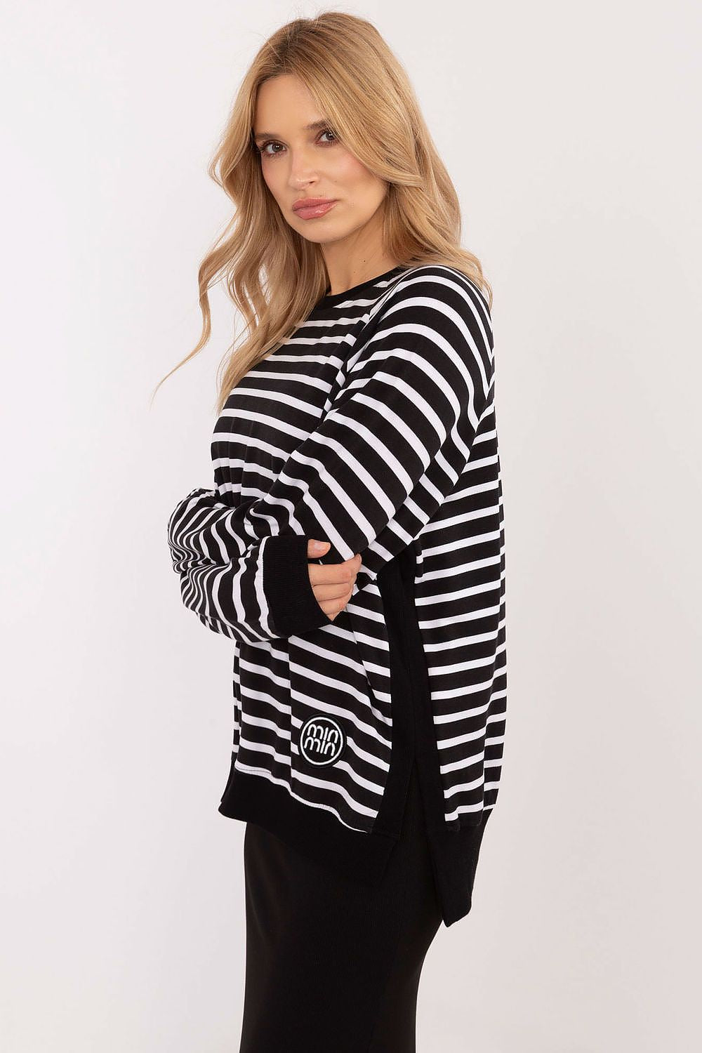 Bluse model 201836 Relevance