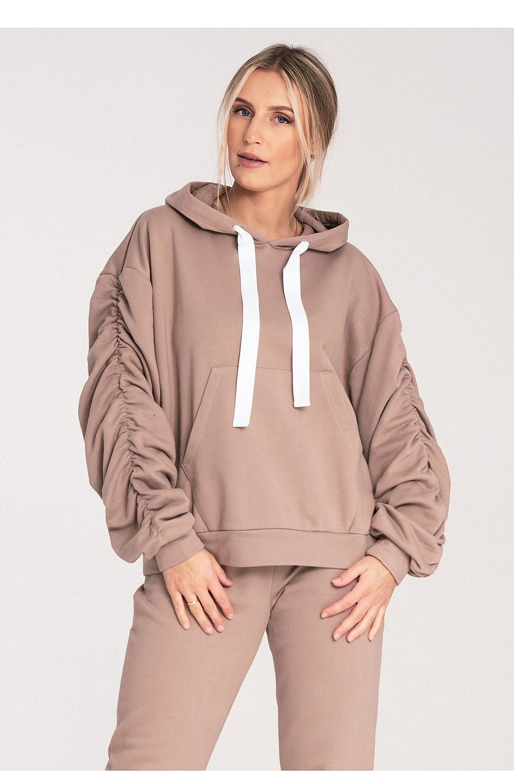 Sweater model 203132 Figl