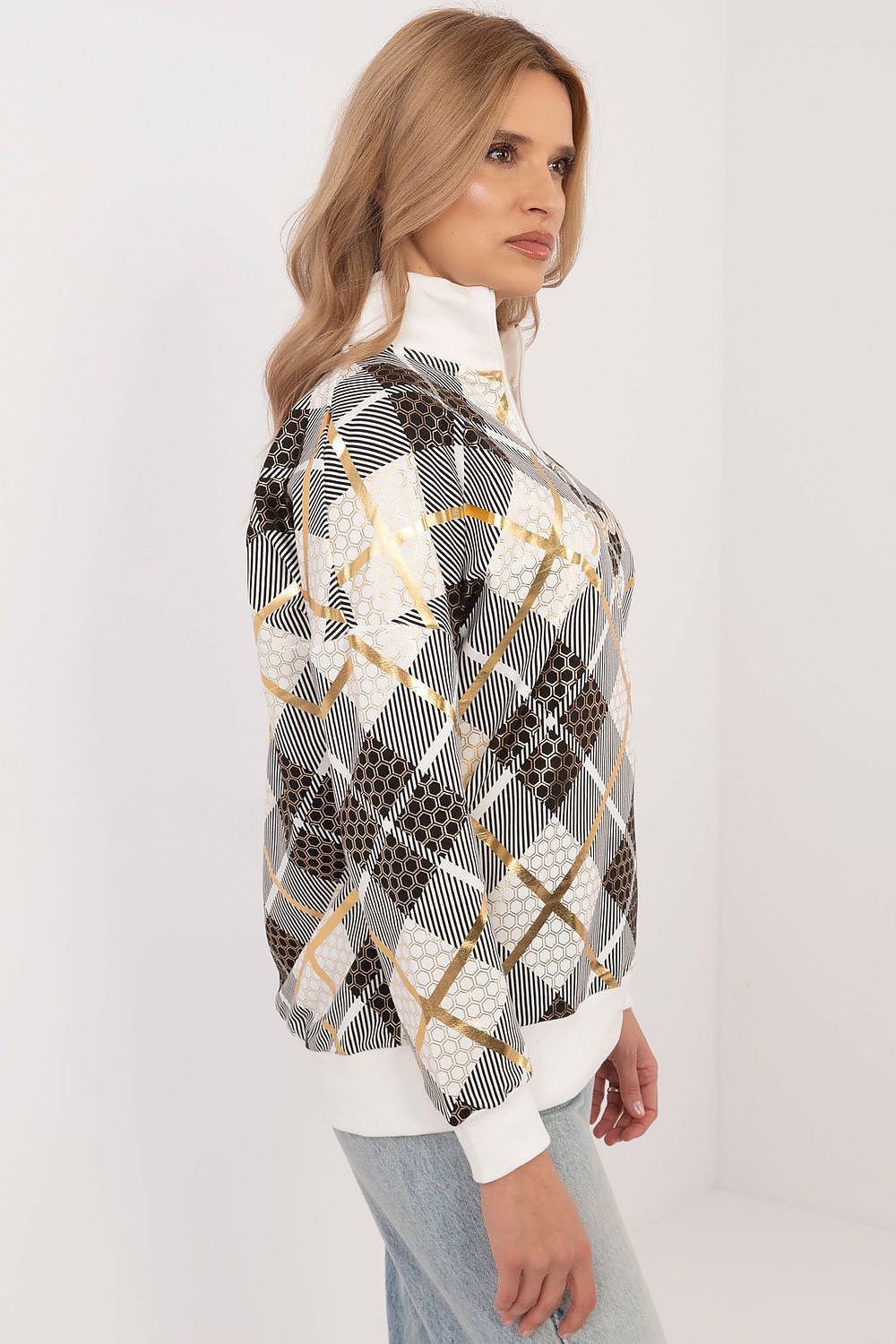 Sweater model 203682 Factory Price