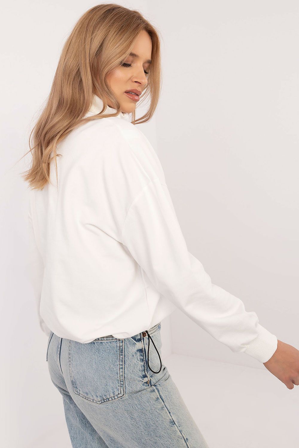 Sweater model 203696 Factory Price