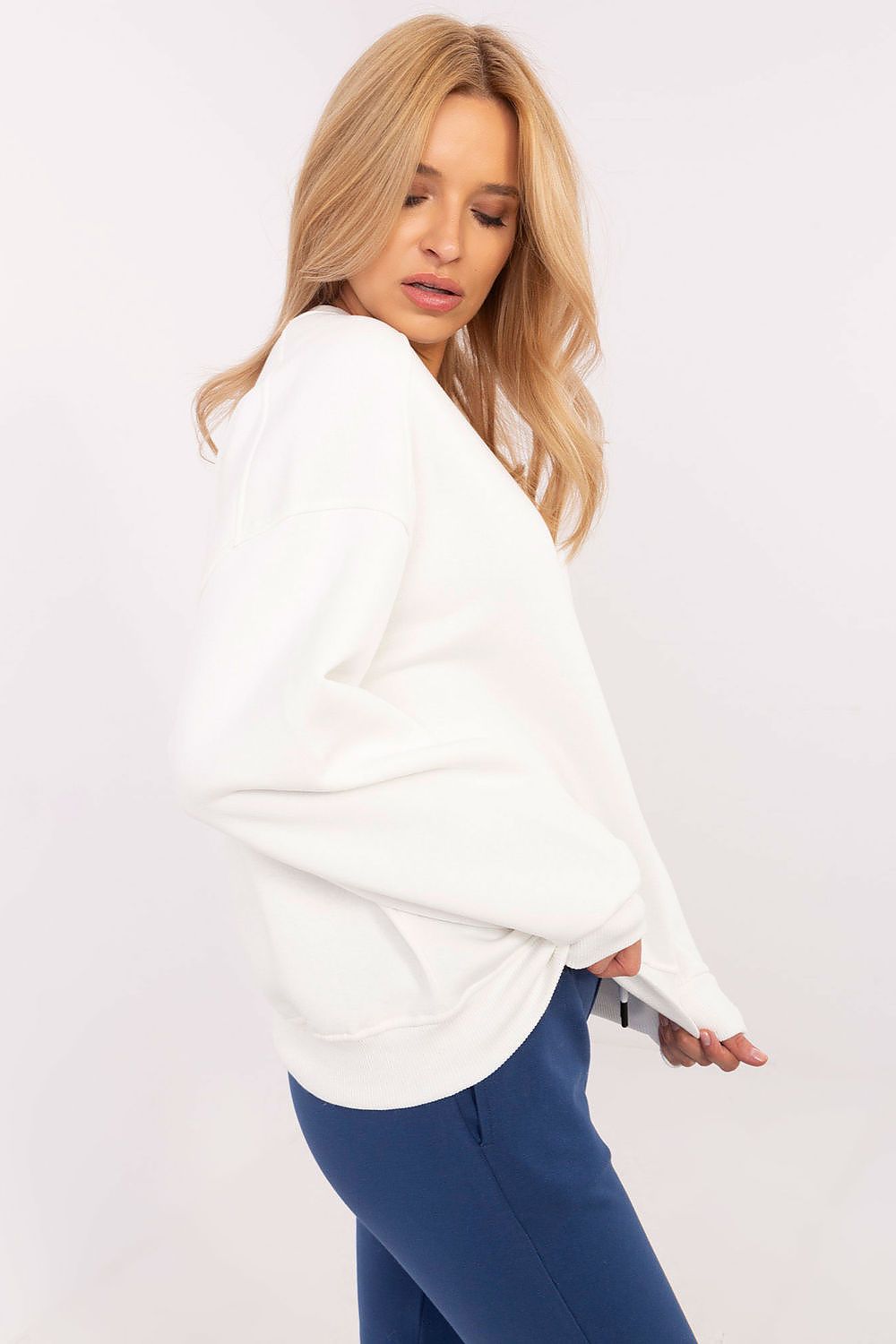 Sweater model 204414 Factory Price