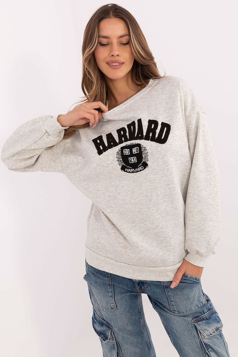 Sweater model 206134 Factory Price