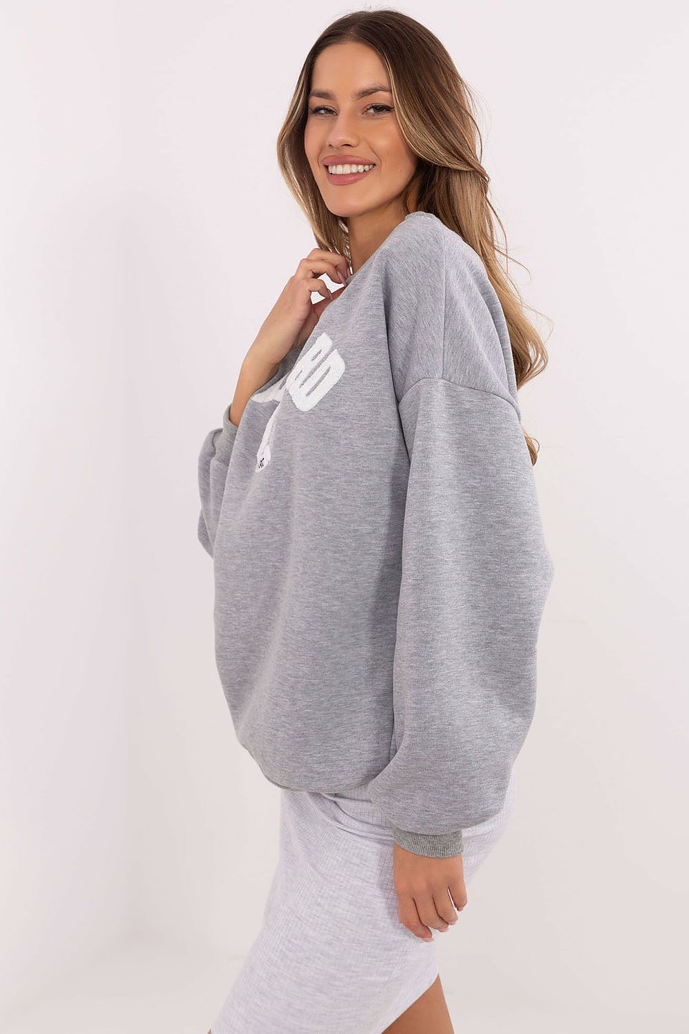 Sweater model 206135 Factory Price