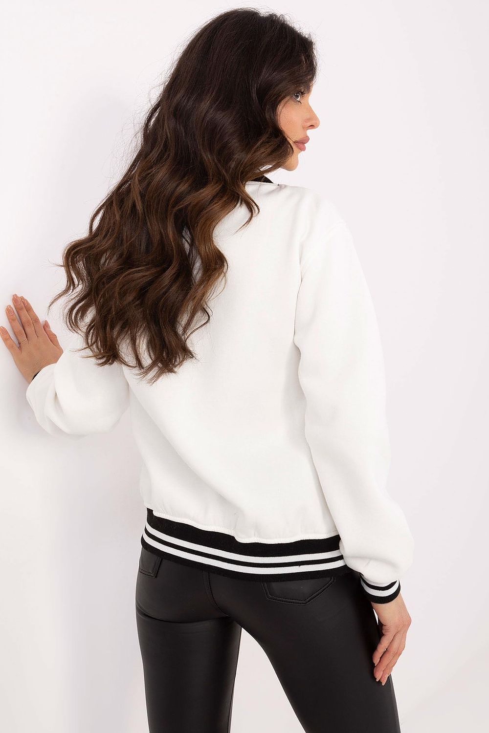 Sweater model 206384 Factory Price