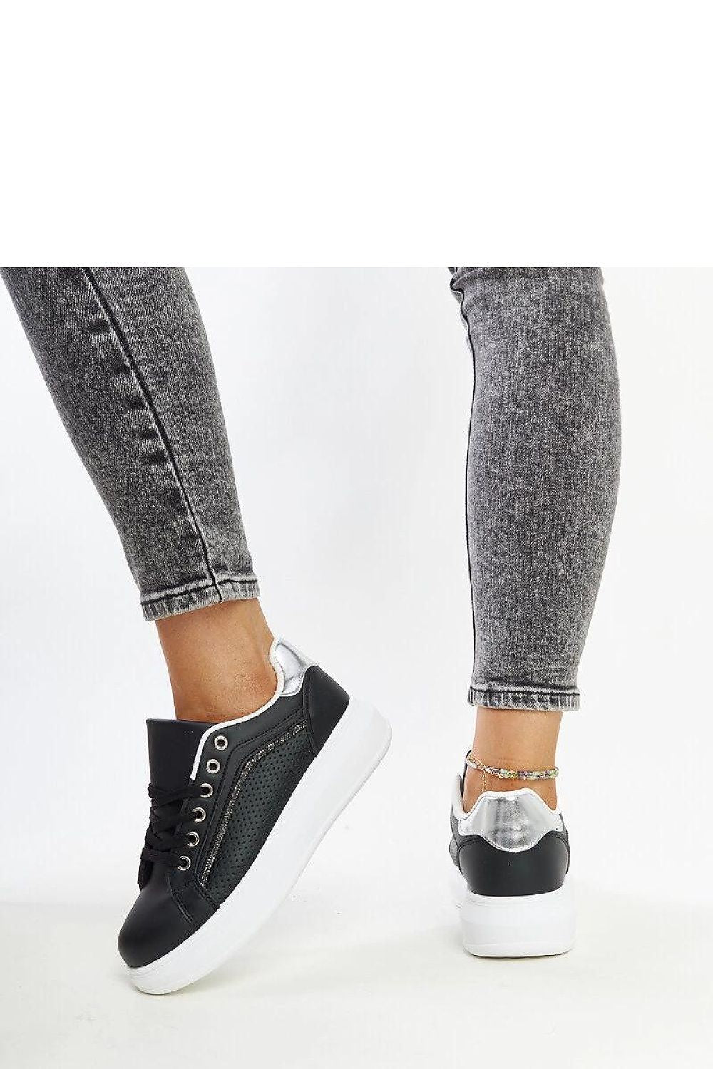 Sneakers model 207400 Solea