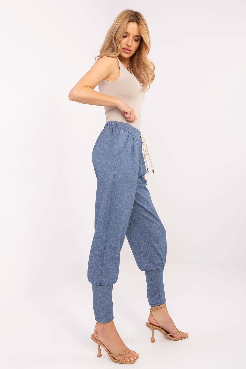 Sportanzug Hosen model 208159 Italy Moda