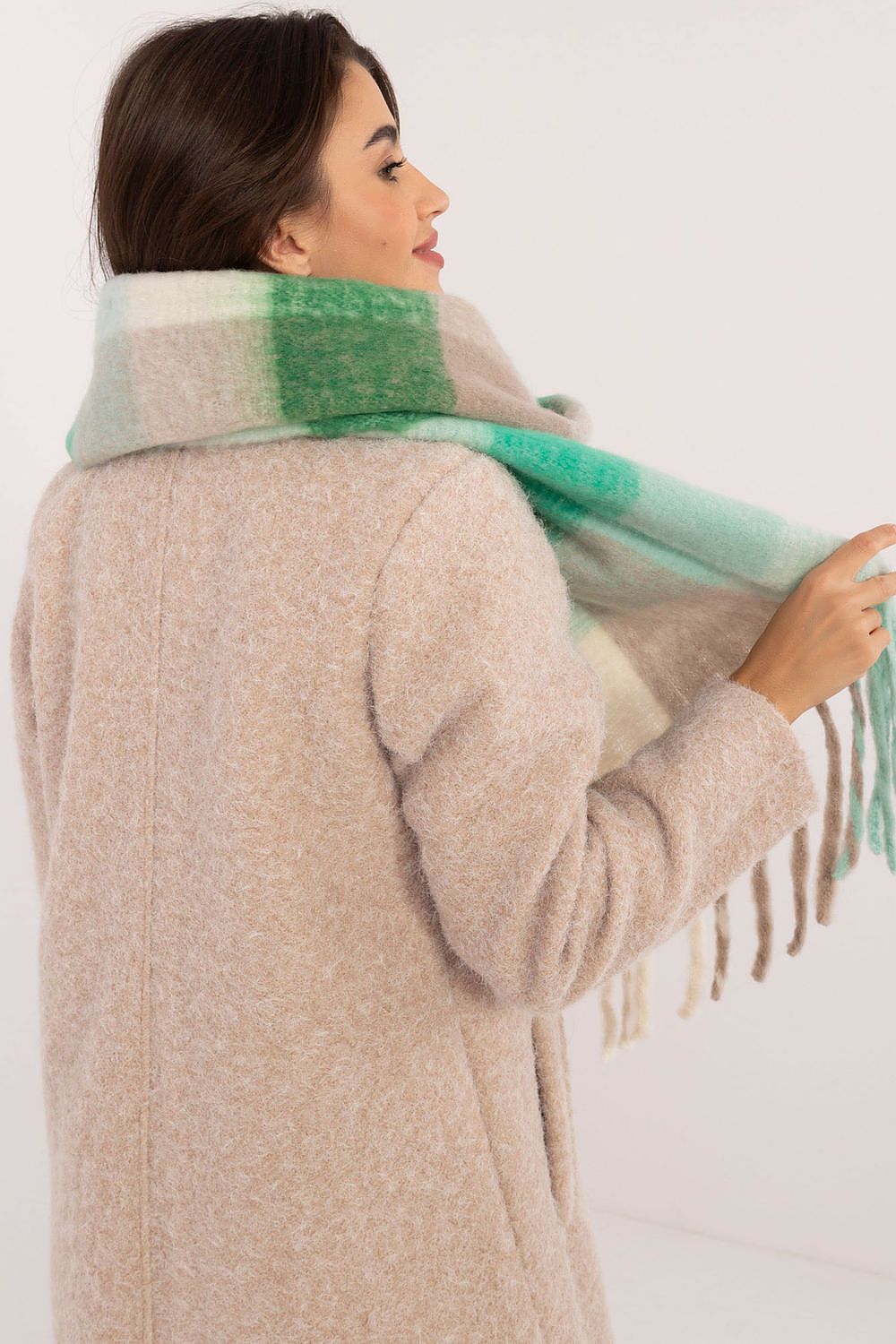 Schal model 208265 AT