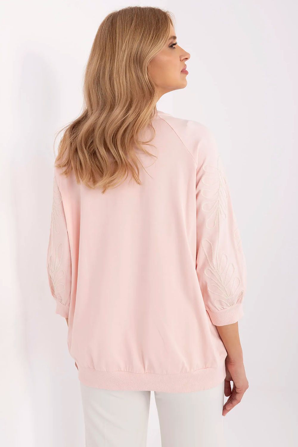Sweater model 209844 Relevance