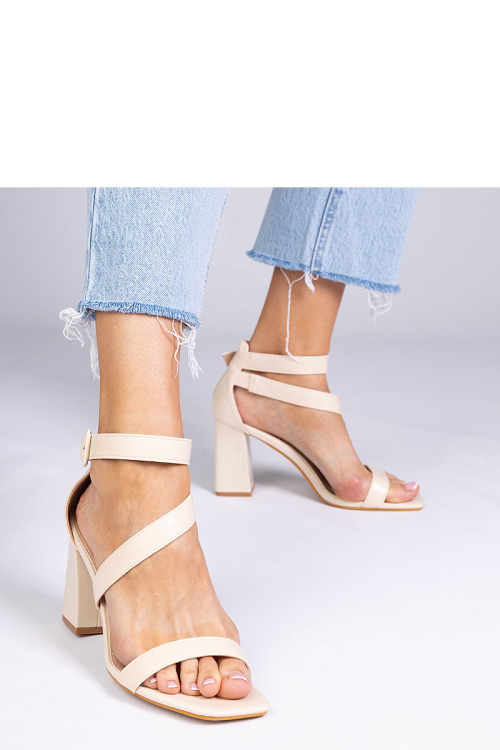 Sandalen mit Absatz model 212428 PRIMO