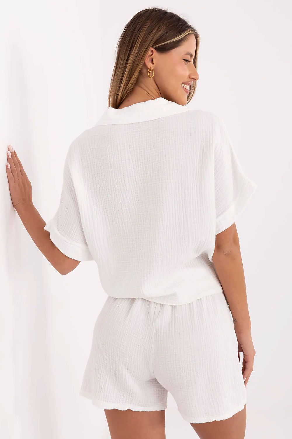 Shorts model 213862 Italy Moda