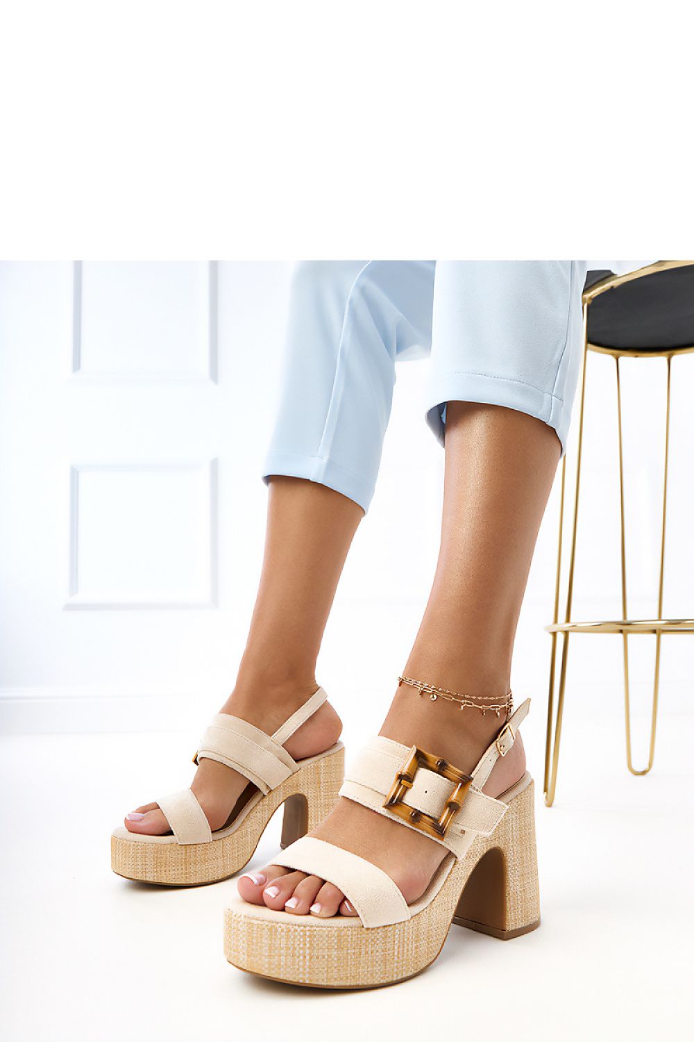 Sandalen mit Absatz model 215594 PRIMO