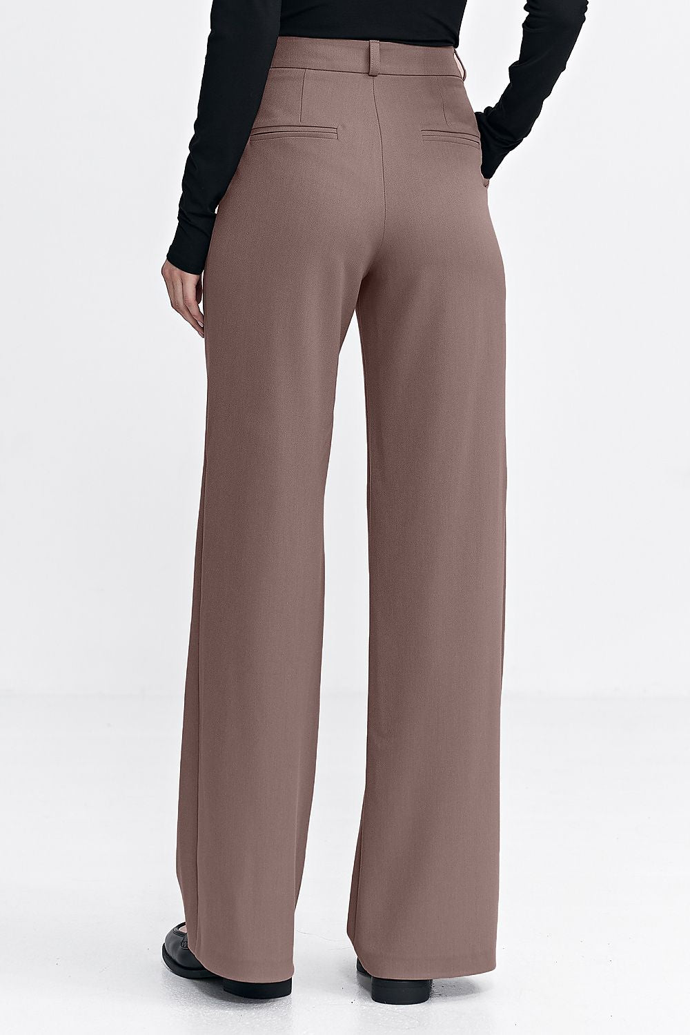 Lange Hose model 217569 Nife