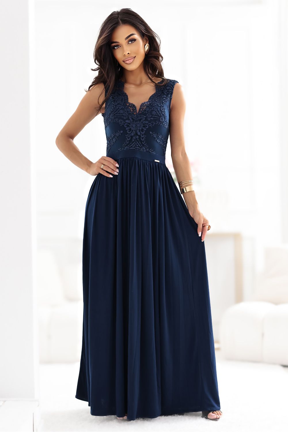 Langes Kleid model 217775 Numoco