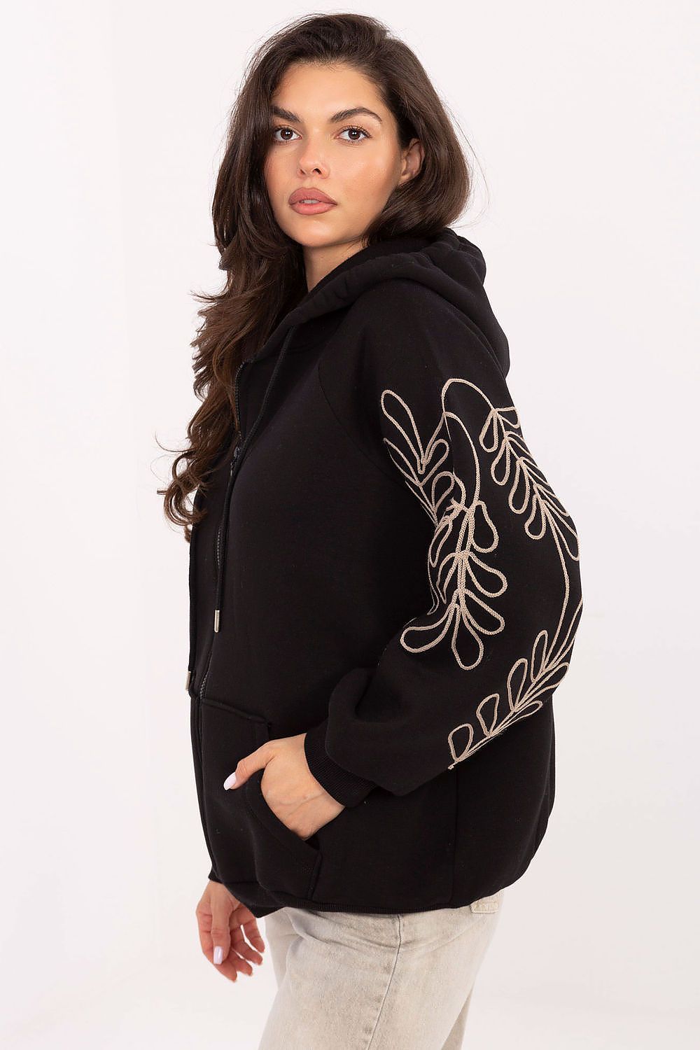 Sweater model 218247 Relevance