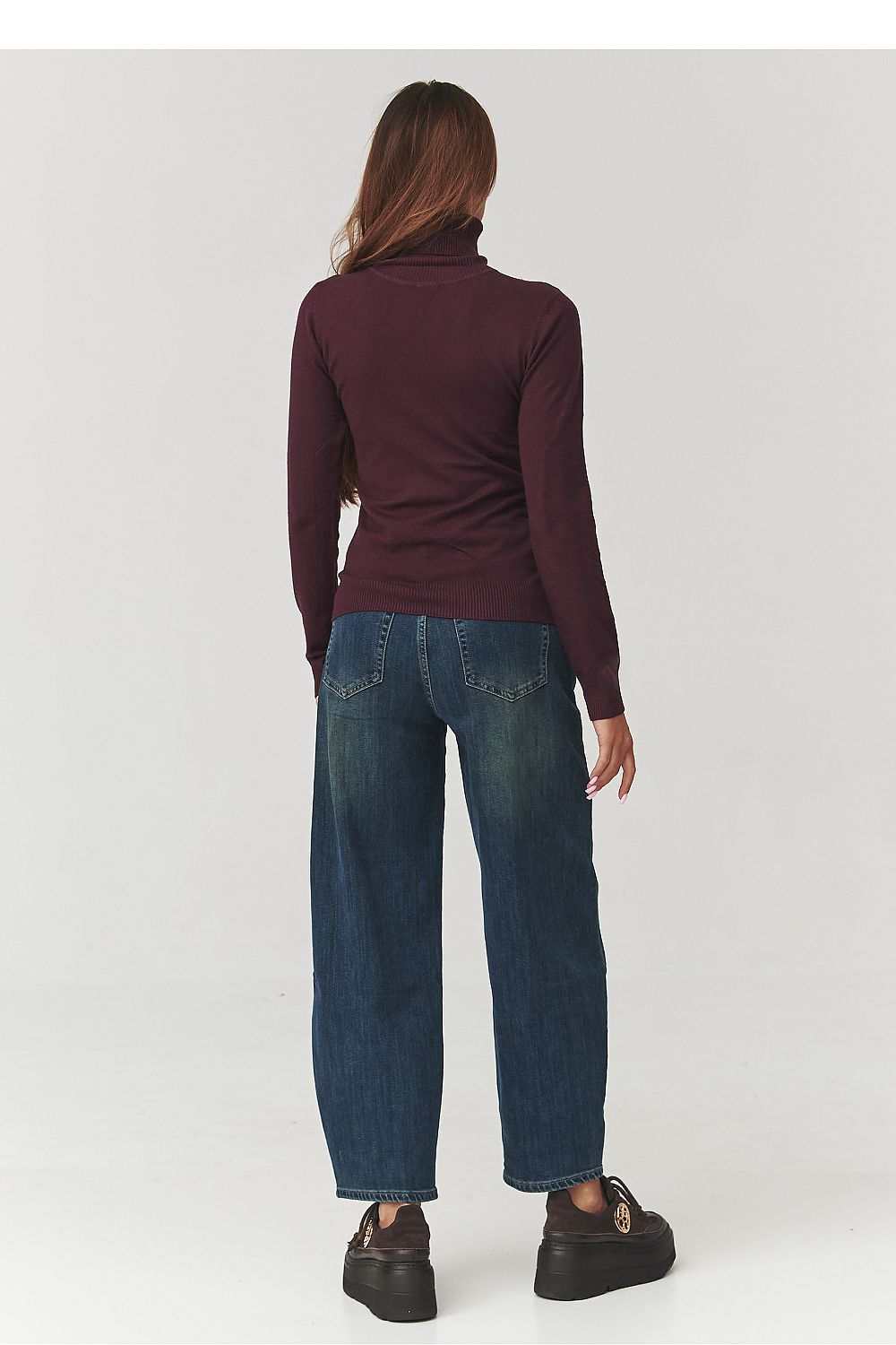 Rollkragenpullover model 219744 Makadamia