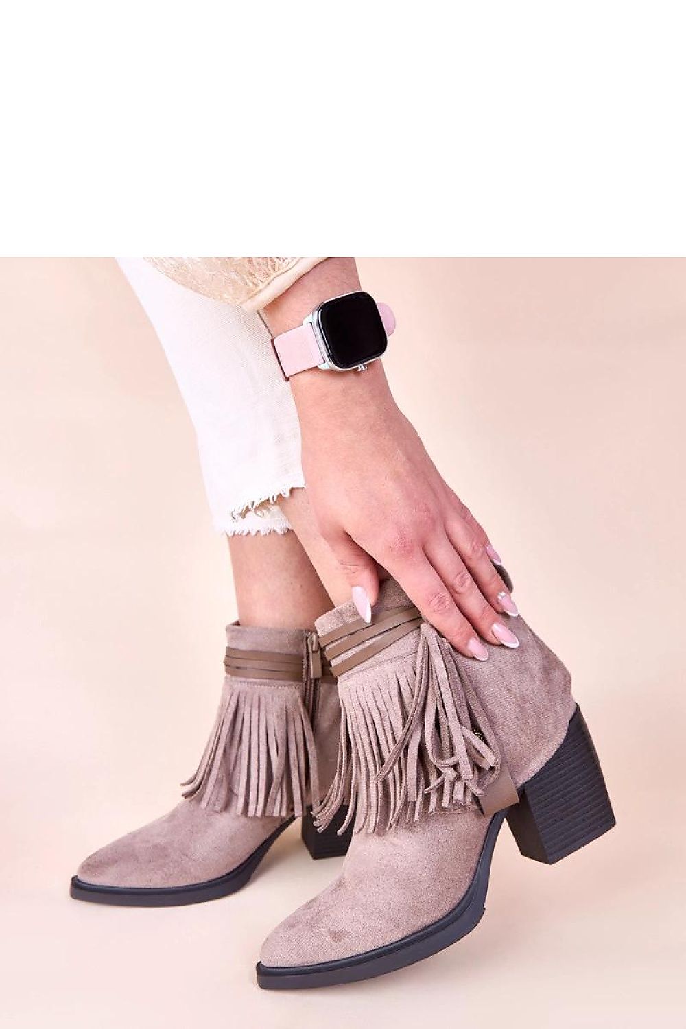 Stiefeletten mit Absatz model 221020 Solea