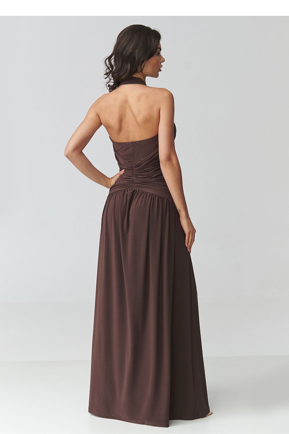 Langes Kleid model 228322 Makadamia