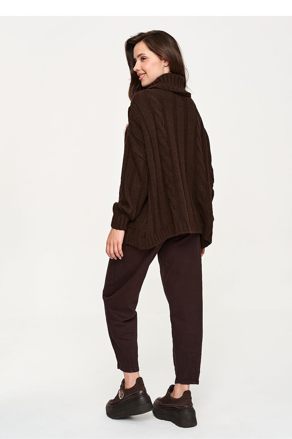 Rollkragenpullover model 232516 Makadamia