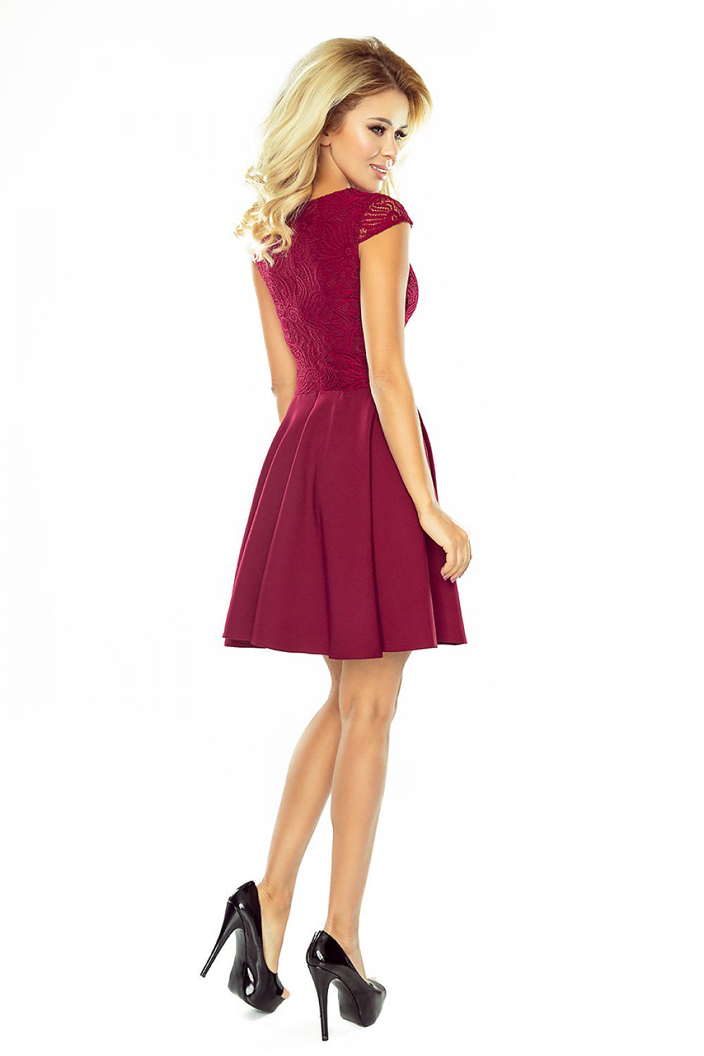 Abendkleid model 108606 Numoco