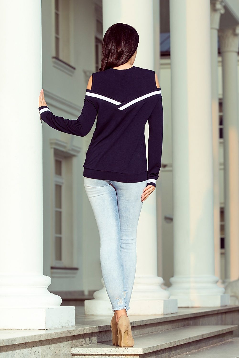 Sweater model 124397 Numoco