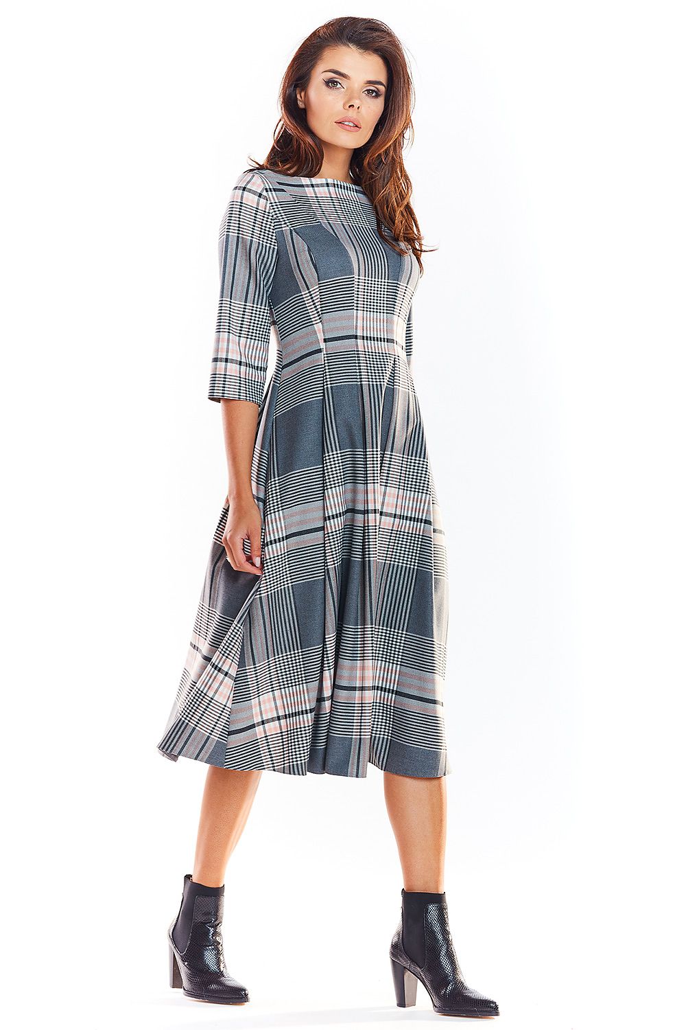 Alltagskleid model 139555 awama