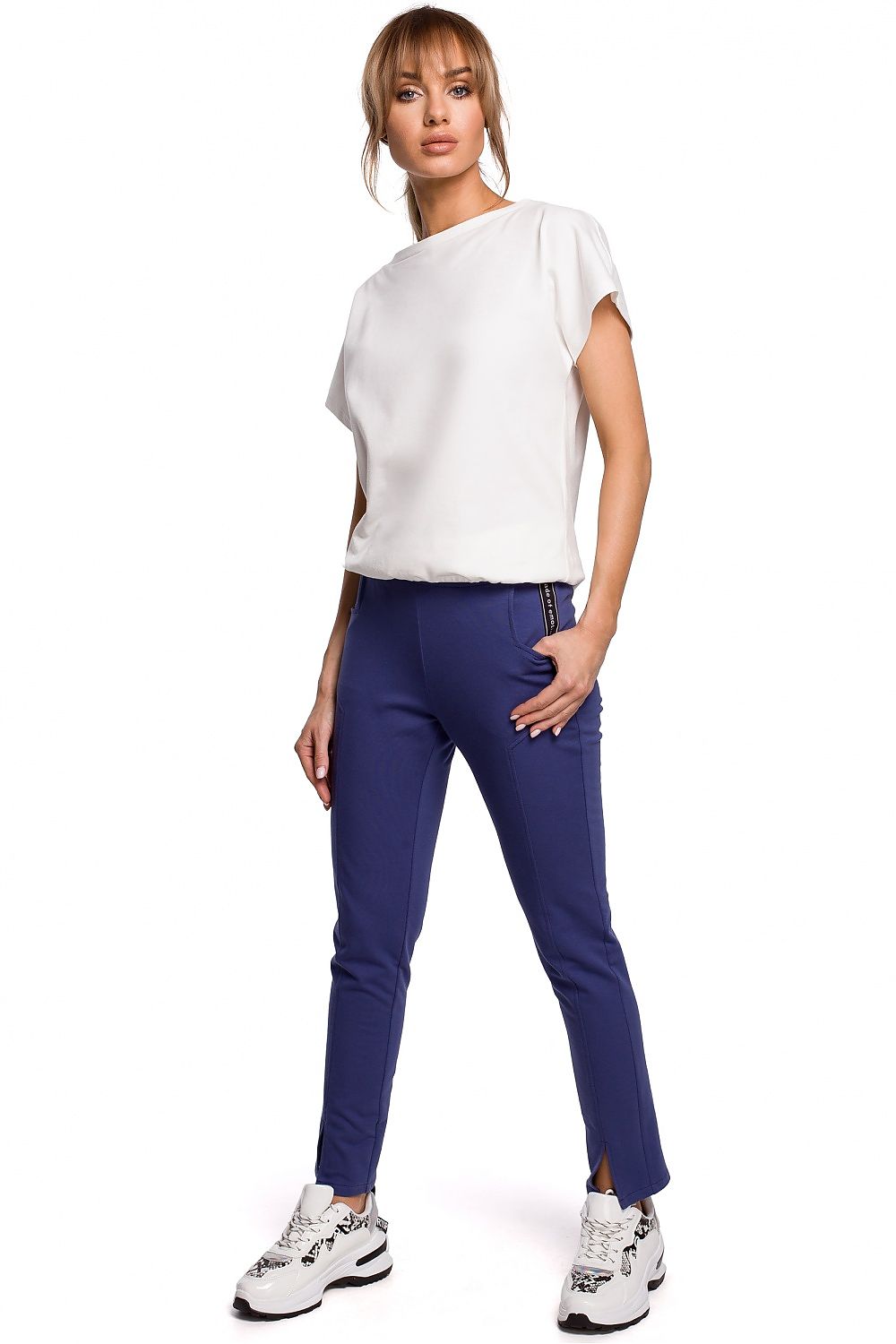 Lange Hose model 142271 Moe