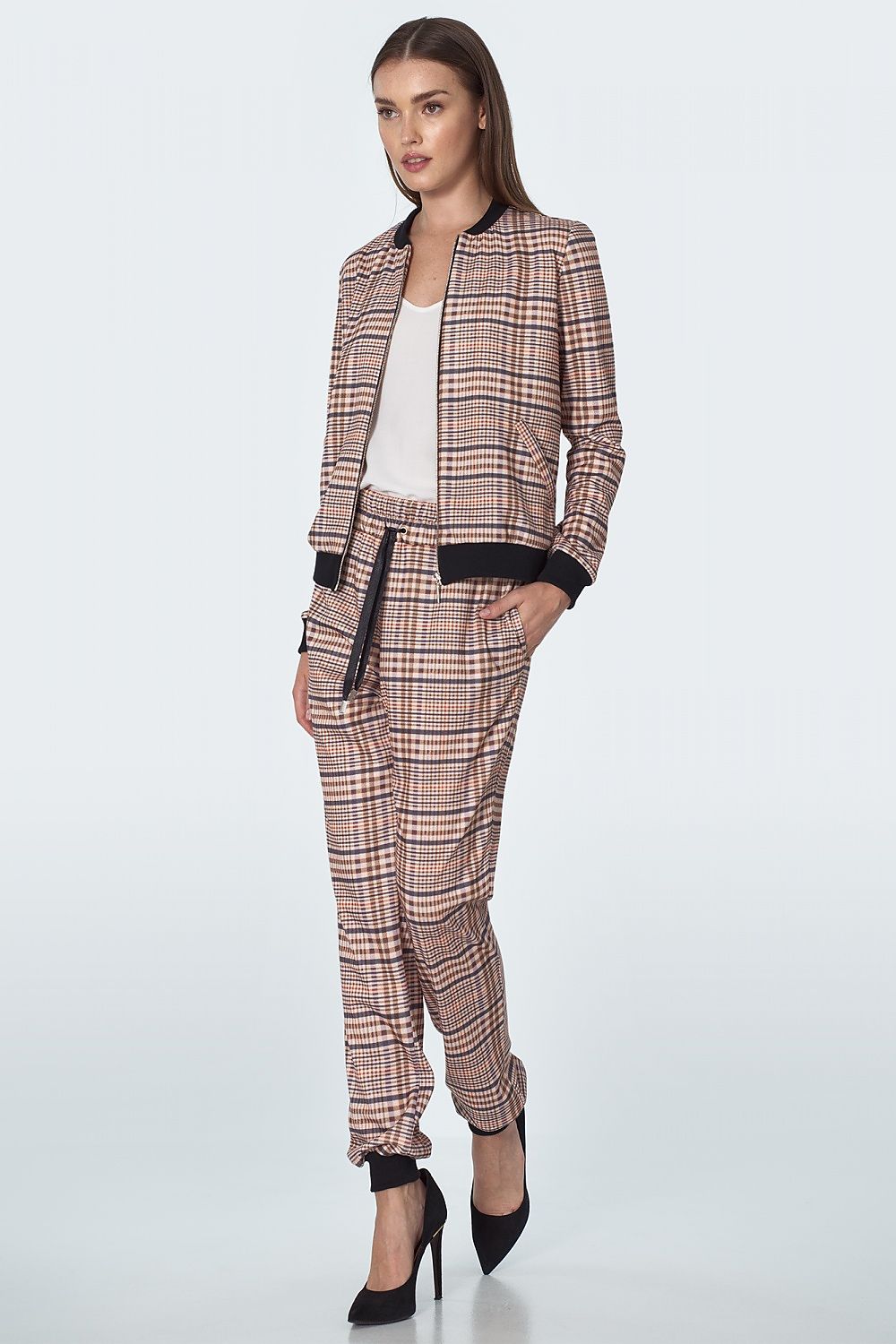 Jacke model 148091 Nife