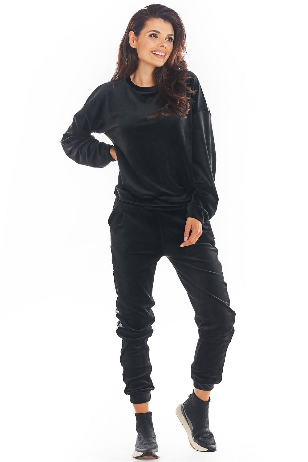 Sweater model 149767 awama