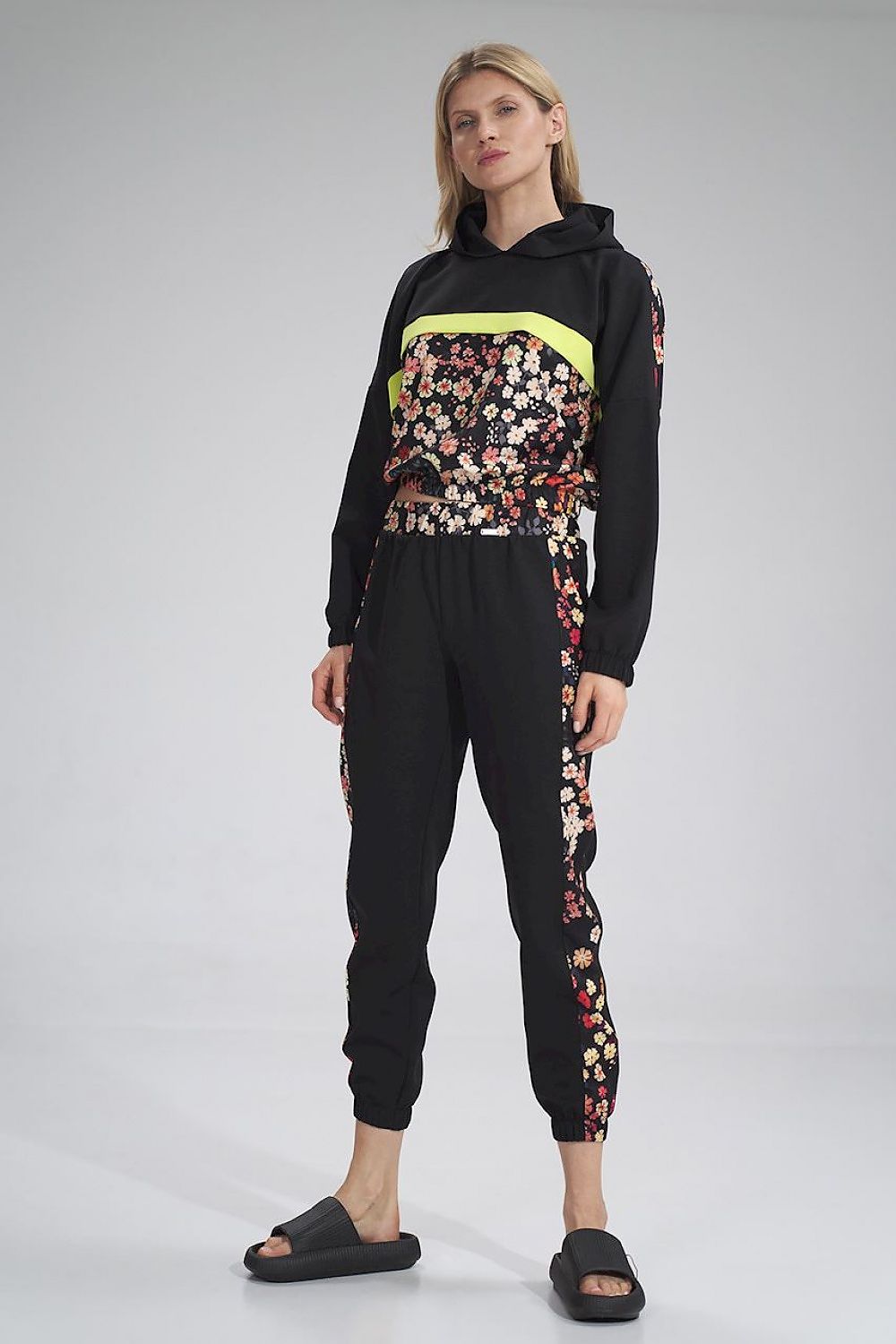 Sweater model 154682 Figl