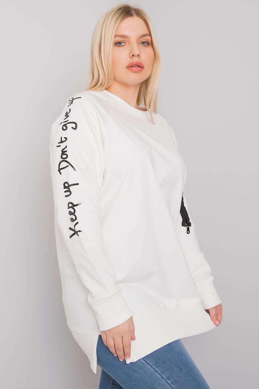 Sweater model 160046 Relevance
