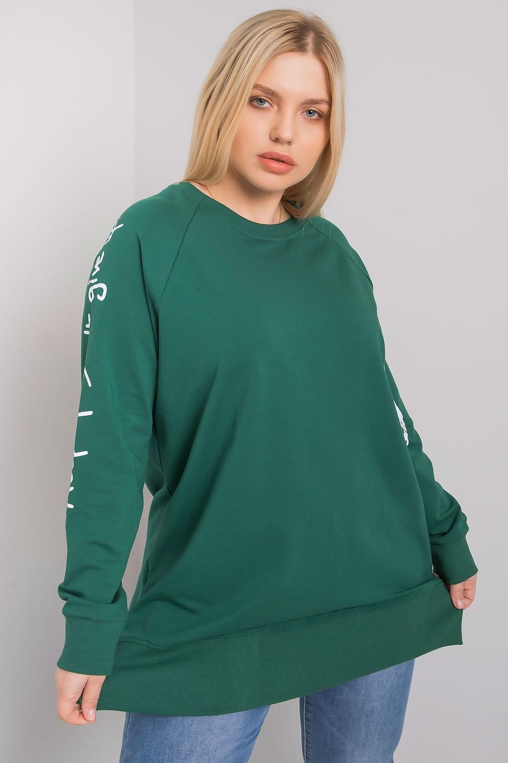Sweater model 160047 Relevance